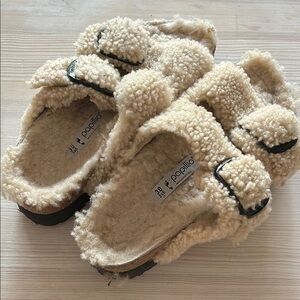 Birkenstock Papillio Arizona big buckle shearling sandals